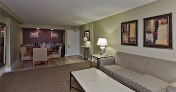 Suite, 1 Bedroom, Accessible, Non Smoking (Mobility, tub w grab bars)