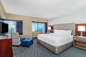 Junior Suite, 1 King Bed, Harbor View