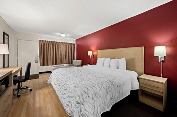 Superior Room, 1 King Bed (Smoke Free)