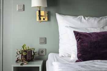 Single Room, 1 Twin Bed (Compact)