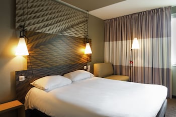 Standard Room, 1 Double Bed with Sofa bed