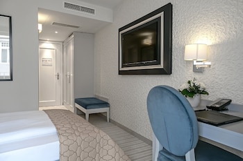 Superior Single Room
