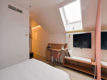Classic Room, 2 Twin Beds, Non Smoking (Tradition)