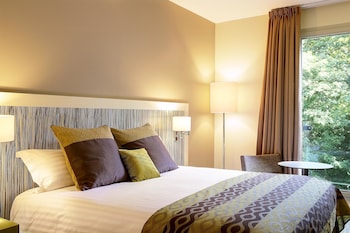 Family Room, 1 King Bed, Non Smoking