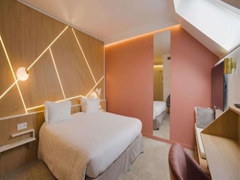 Classic Room, 1 King Bed, Non Smoking (Tradition)