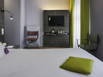 Privilege, Room, Multiple Beds