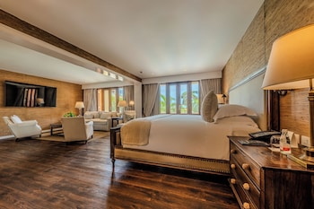 Presidential Suite, 1 King Bed (Butler Service)