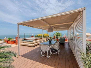 Imperial Amaral Suite, 1 King Bed, Terrace, Ocean View