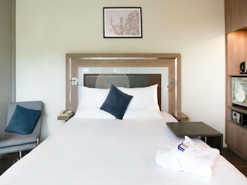 Executive Room, 1 Queen Bed, Terrace