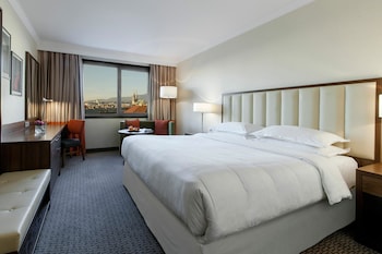 Deluxe Room, 1 Queen Bed