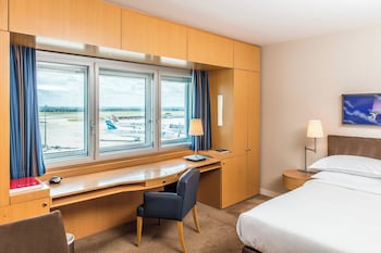 Deluxe Room, 1 King Bed