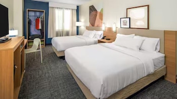Room, 1 Queen Bed, Accessible (Mobility, Roll-In Shower)
