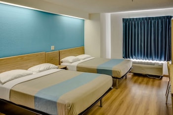 Standard Room, 2 Double Beds, Non Smoking
