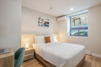 Deluxe Room, 1 Queen Bed