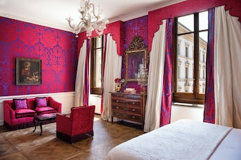 Junior Suite (View - Helvetia)