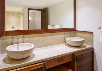 Ocean Front One-Bedroom Suite