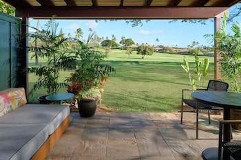 Bungalow Two Doubles with Lanai ADA