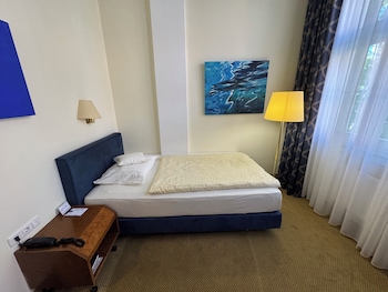 Comfort Single Room