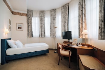 Oriel Single Room