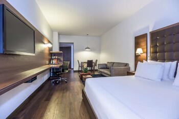 Premium Room (Extra Bed 3 Adults)