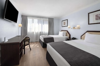 Standard Room, 2 Queen Beds, Non Smoking