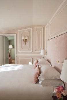 Room, Connecting Rooms