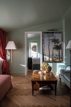Eternal Iconic Suite