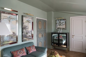 Eternal Iconic Suite