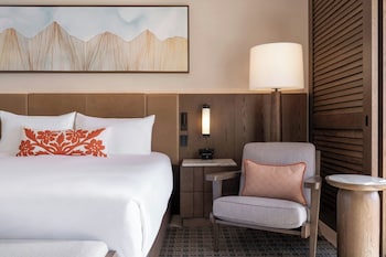 Room, 2 Queen Beds, Balcony, Beachfront (Newly Renovated)
