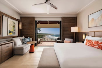 Deluxe Room, 1 King Bed, Oceanfront (Tower, Renovated)