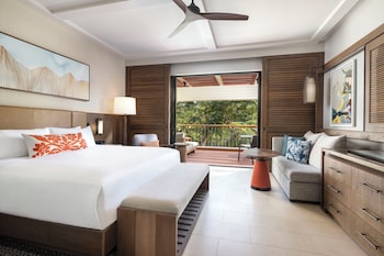 Deluxe Room, 1 King Bed, Golf View, Tower (Newly Renovated)