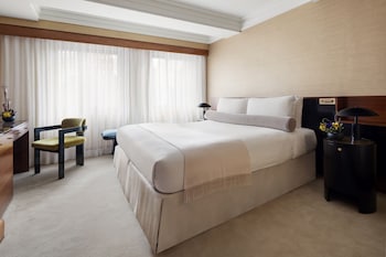 Deluxe Room, 1 King Bed