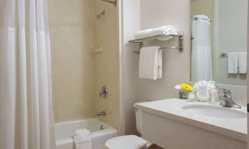 Suite, 1 King Bed (Coast King Junior Suite)