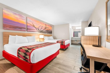 Room, 2 Queen Beds, Non Smoking
