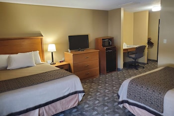 Room, 2 Queen Beds, Accessible, Non Smoking (Roll-In Shower)