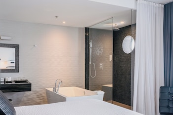 Suite (Panorama)