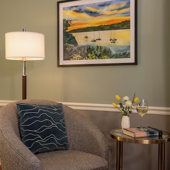 Double Queen Room