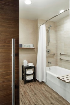 Room, 2 Double Beds (Mobility Accessible, Tub)