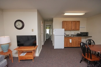 Standard Apartment, Ensuite (2 Bedroom Efficiency)