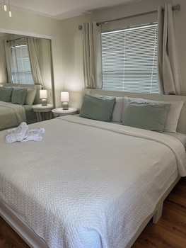 Townhome, 2 Bedrooms, Bay View
