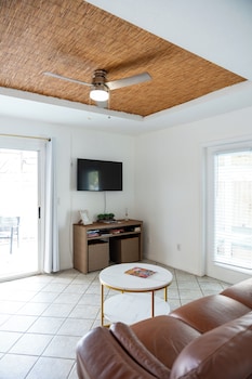 Cottage, 1 Bedroom, Hot Tub, Bay View (Jasmine Room)
