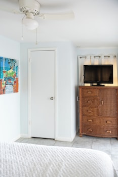 Cottage, Bay View (Key West Room)