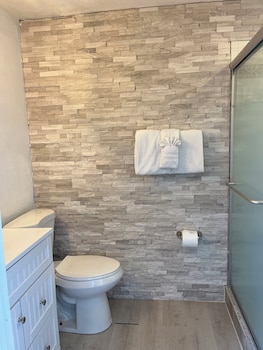 Family Townhome, 2 Bedrooms, Bay View