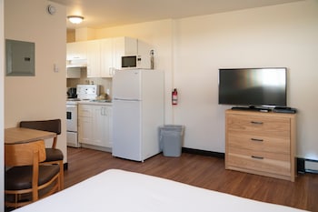 Studio, 1 Queen Bed