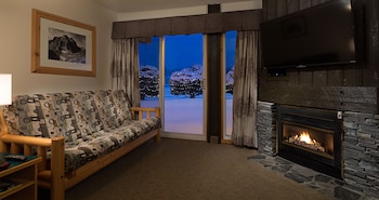 One Bedroom Apartment