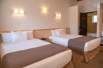 Hotel Room, 2 Double Beds, Kitchen