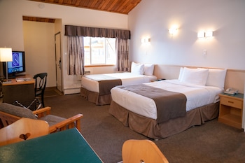 Hotel Room, 2 Double Beds, Kitchen