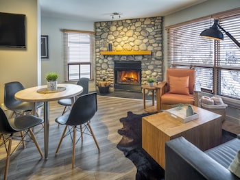 Suite, Multiple Beds, Kitchenette (Buffalo Suite)