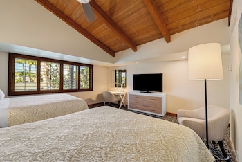 Standard Room, 2 Queen Beds (Tropical)