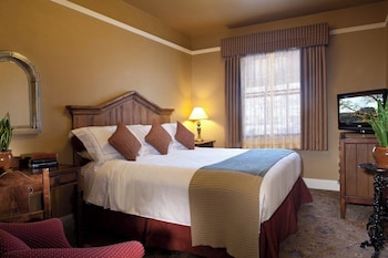 Deluxe Room, 1 King Bed